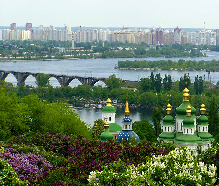 Цветущие сады в сердце Украины - городе Киеве