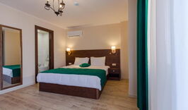  Отель "Hotel BLOOM" (Батуми)-1653356169