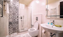  Отель "Hotel BLOOM" (Батуми)-1076788040