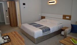 Отель "Old Batumi Hotel" (Батуми)-1820975430