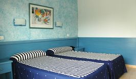 SANTA MONIKA PLAYA 3*-1900954959