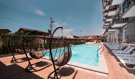 Гостиница "Империя" (Гагра)-1027237037