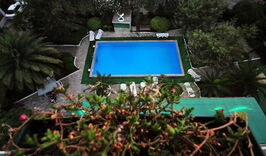 Отель "Albatros" (Гонио)-408533587