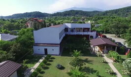 Отель «Шармат» (Пицунда)-1964797426