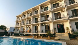 Гостевой дом "Династия" в Кабардинке (поезд)-1089476881