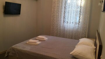 Отель "Олд Питиус" в г. Пицунде на поезде-648561527