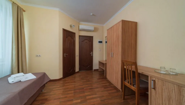 Отель "Room Hotel" в г. Сочи (поезд)-300407083