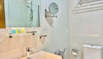 Авиатур в Батуми. Отель "Boutique Hotel O. Galogre" (отдых на море)-1370352807