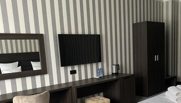 Отель "Lоft Hotel" в Новом Афоне на поезде-656997090