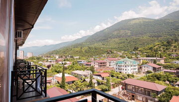 Гостиница "Империя" в г. Гагра на поезде-841048431