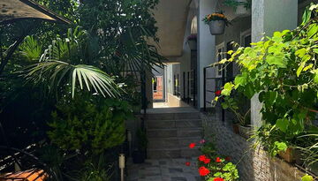 Гостевой дом "Изумрудный" в г. Гагра на самолете-1097503058