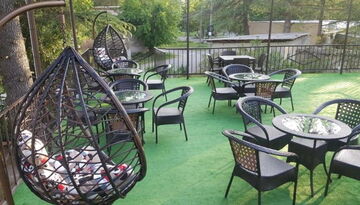 Отель "Олд Питиус" в г. Пицунде на поезде-173148639