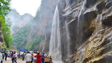 Горы, Водопады и Чёрное Море: Большое Грузинское Путешествие.-301249616
