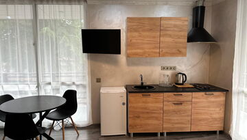 Отель "Пицунда" в Пицунде на поезде-1979496019