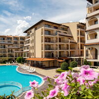 Отель "Rose Village" 3*. Солнечный берег